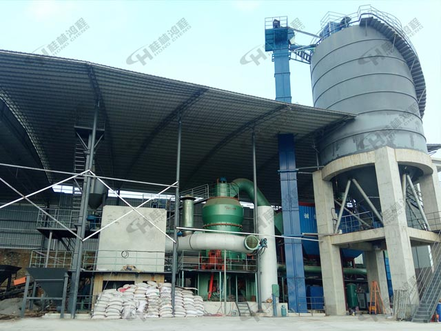 廣西立式爐渣磨粉機，立式磨粉機，立磨，爐渣磨粉機，立磨客戶現場