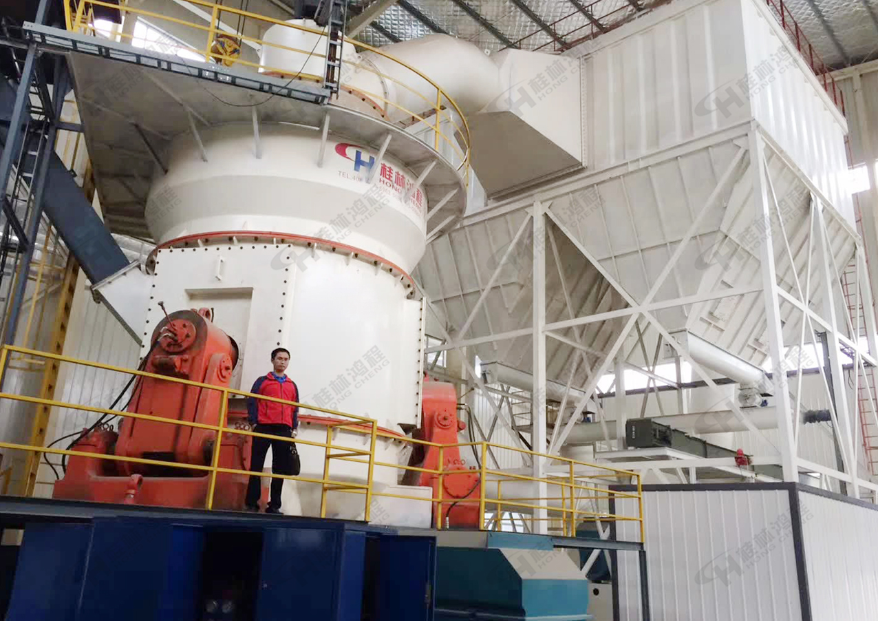 膨脹珍珠巖目數(shù)，珍珠巖磨粉機，珍珠巖生產(chǎn)線，膨脹珍珠巖，立式磨粉機，立磨，立式磨，磨粉機廠家，客戶現(xiàn)場