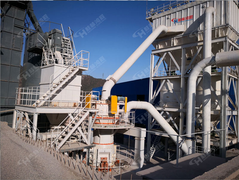 325目石灰石粉用什么磨機(jī)？石灰石磨粉機(jī)，超細(xì)磨粉機(jī)，超細(xì)立磨，超細(xì)立式磨粉機(jī)，磨粉機(jī)廠家