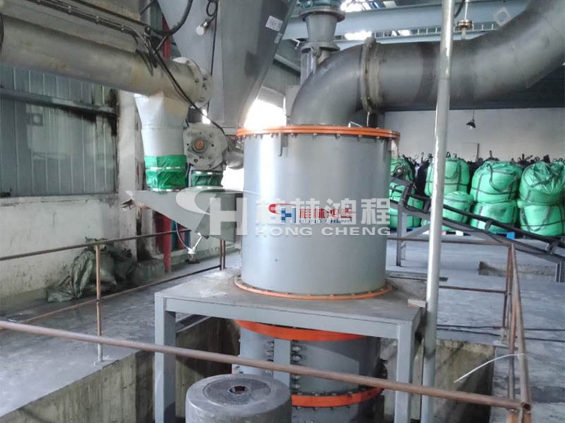 高嶺土超細(xì)磨粉機(jī),高嶺土磨粉機(jī),高嶺土粗磨粉設(shè)備,磨粉機(jī)廠家,磨粉機(jī)價(jià)格,立式磨粉機(jī)