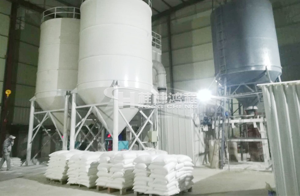 凹凸棒石磨粉機生產線 凹凸棒石磨粉機生產線,凹凸棒石加工設備,凹凸棒石加工生產工藝,磨粉機廠家,立式磨粉機