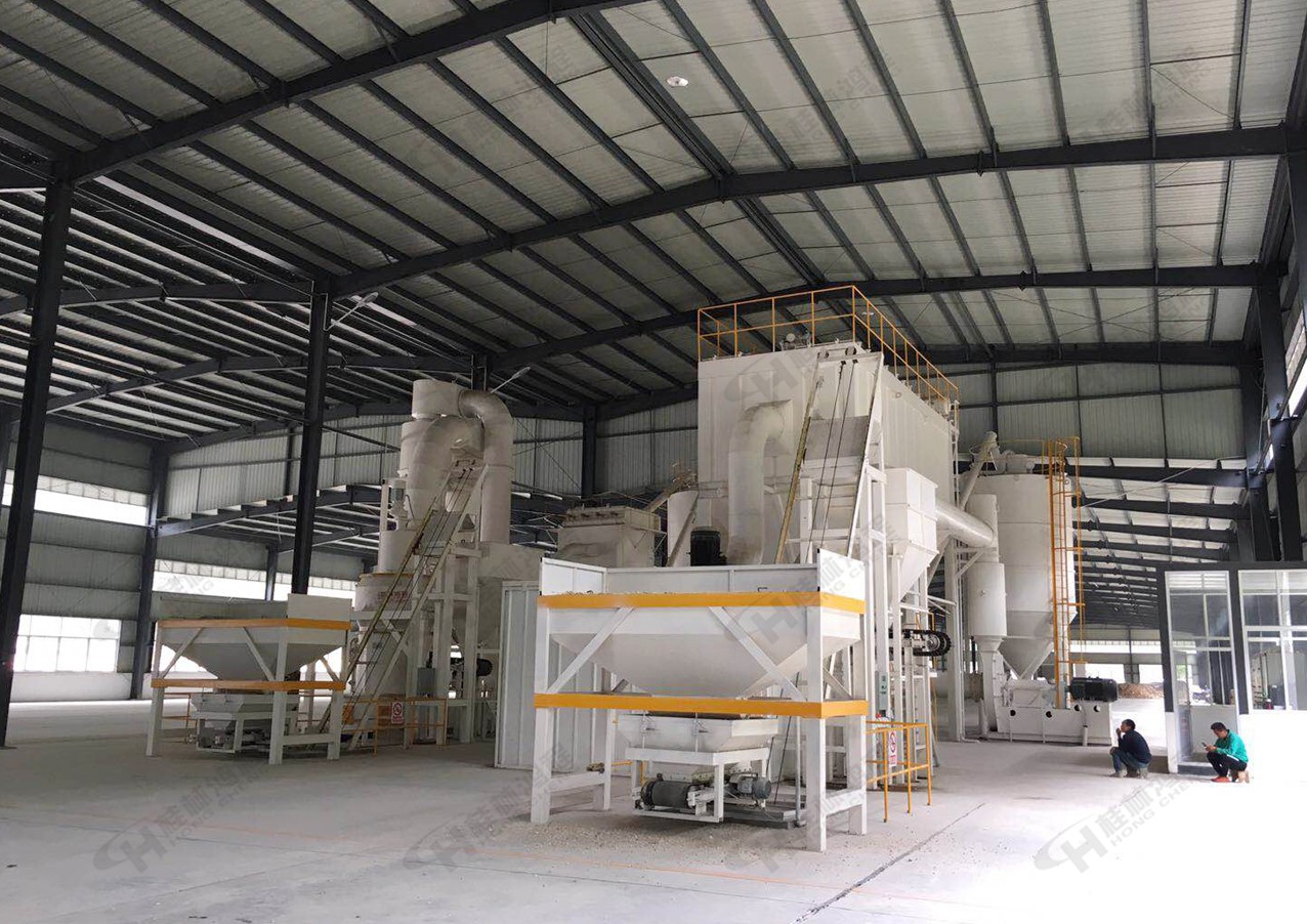 滑石粉磨粉機(jī) 滑石粉磨粉機(jī),滑石磨粉機(jī),滑石粉生產(chǎn)機(jī)械,滑石粉用途,超細(xì)磨粉機(jī),磨粉機(jī)廠家